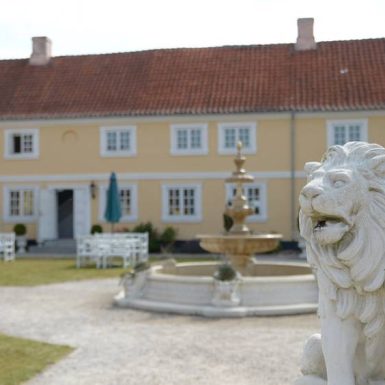 Skrøbelev Gods